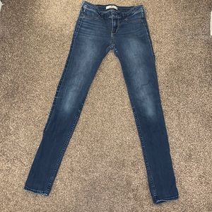 Hollister jeans